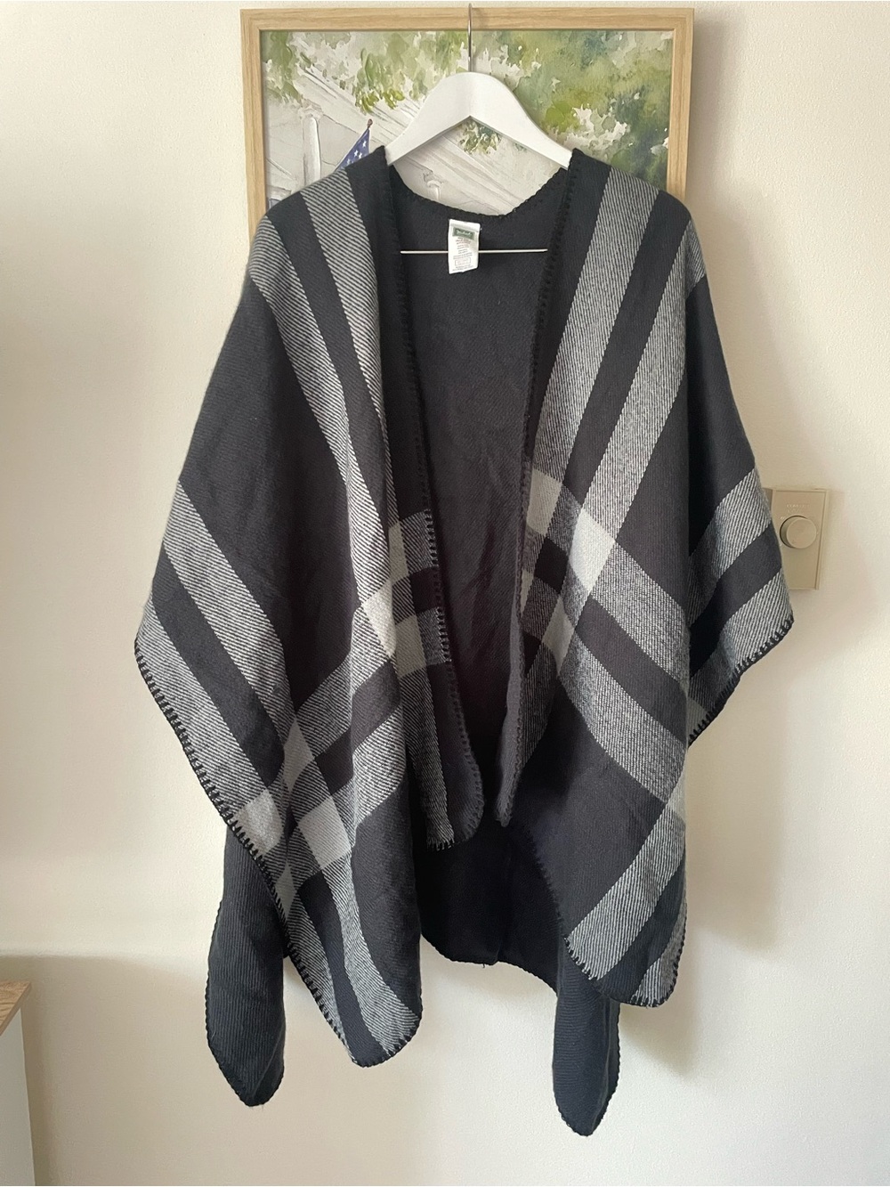 Woolrich Plaid Blanket Scarf Knit Poncho Wrap Cardigan Shawl Cape One Size